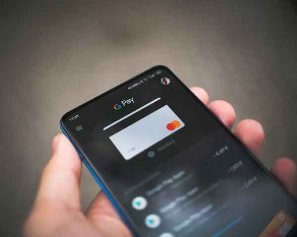 Tap to Pay: alternativa digitală care impulsionează plățile cu cardul